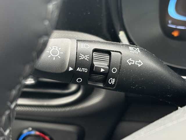 Hyundai I10 Advance [Nav] 1.0 MPi (63ps) Red