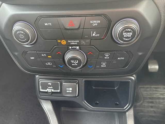 Jeep Renegade Night Eagle II 1.0 T3 GSE (120ps)
