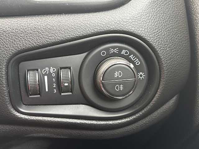 Jeep Renegade Night Eagle II 1.0 T3 GSE (120ps)