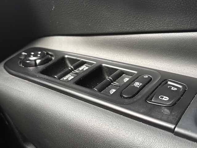 Jeep Renegade Night Eagle II 1.0 T3 GSE (120ps)