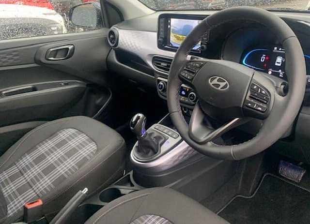 Hyundai I10 Premium [Nav] 1.2 MPi (79ps) Vibrant Blue
