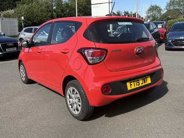 Hyundai i10 1.0 SE 5dr