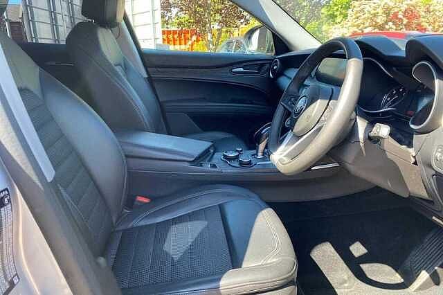 Alfa Romeo Stelvio Super 2.2 JDTm (190ps)