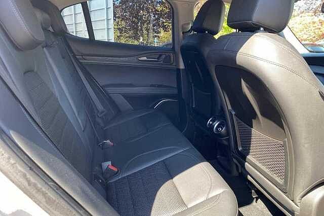 Alfa Romeo Stelvio Super 2.2 JDTm (190ps)