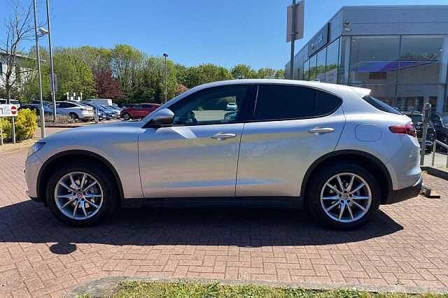 Alfa Romeo Stelvio Super 2.2 JDTm (190ps)