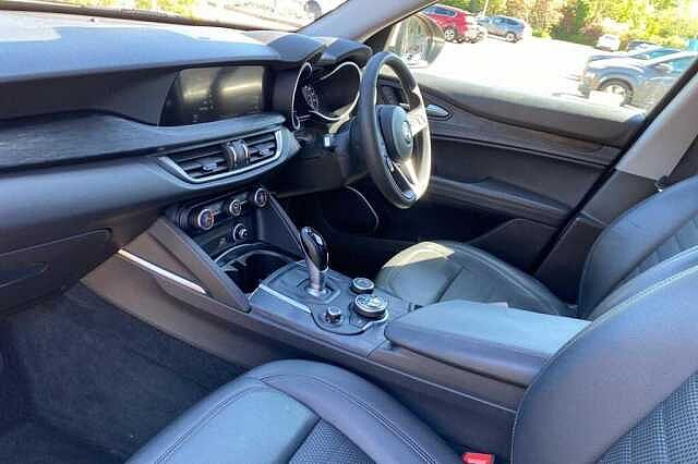 Alfa Romeo Stelvio Super 2.2 JDTm (190ps)