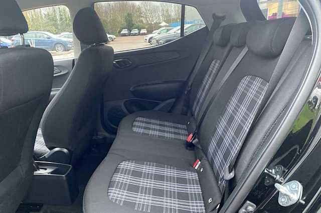 Hyundai I10 Premium [Nav] 1.2 MPi (79ps) Phantom Black
