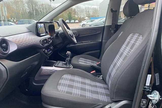 Hyundai I10 Premium [Nav] 1.2 MPi (79ps) Phantom Black