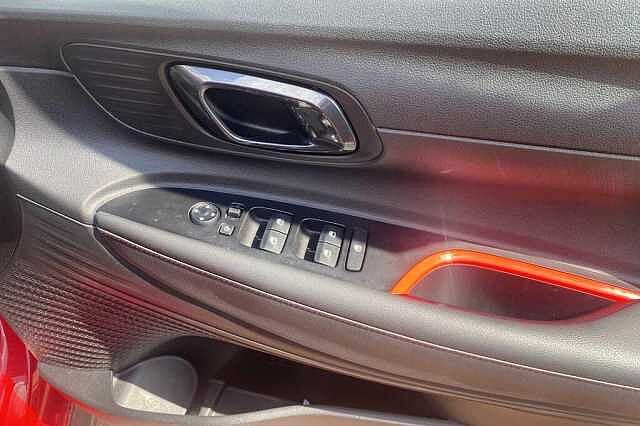 Hyundai I20 N Line S 1.0 T-GDi (100ps) Dragon Red