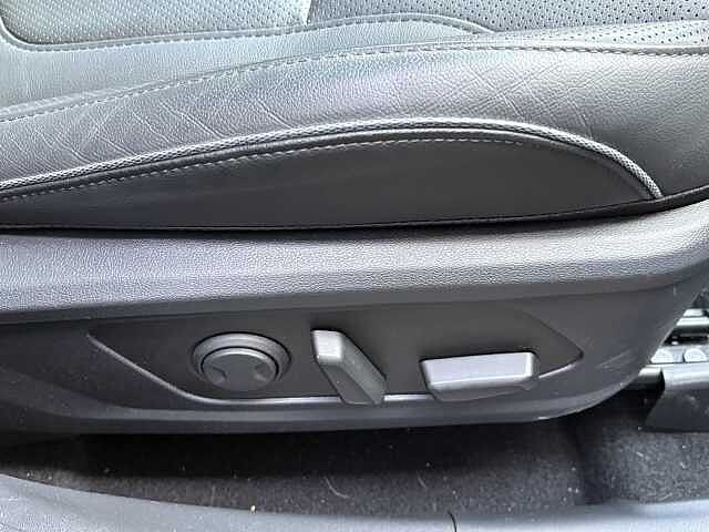 Hyundai TUCSON Ultimate Plug-in Hybrid 1.6 T-GDi PHEV (252ps)