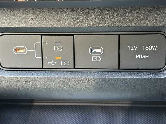 Hyundai TUCSON Ultimate Plug-in Hybrid 1.6 T-GDi PHEV (252ps)
