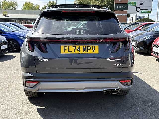 Hyundai TUCSON Ultimate Plug-in Hybrid 1.6 T-GDi PHEV (252ps)