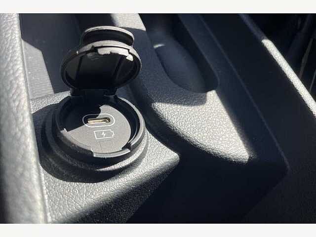 Hyundai i10 Advance [Nav] 1.0 MPi (63ps)