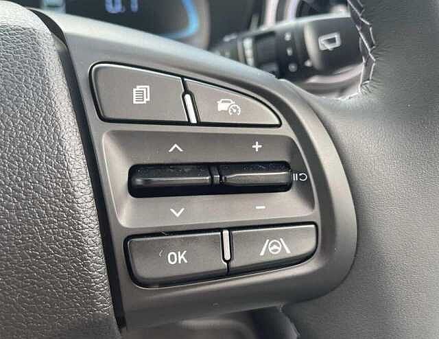 Hyundai i10 Premium [Nav] 1.2 MPi (79ps)