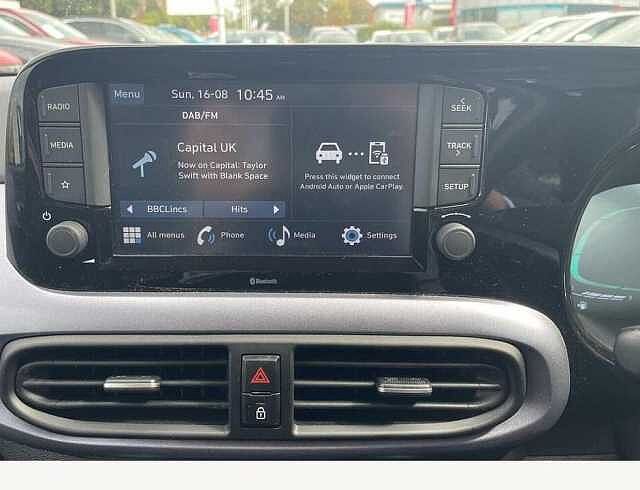 Hyundai i10 Premium [Nav] 1.2 MPi (79ps)