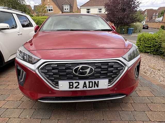 Hyundai IONIQ Premium Hybrid 1.6 GDi HEV (141ps)