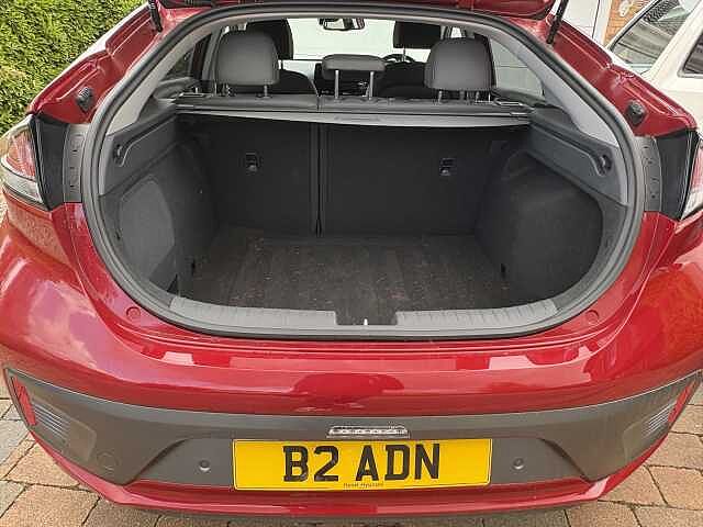 Hyundai IONIQ Premium Hybrid 1.6 GDi HEV (141ps)