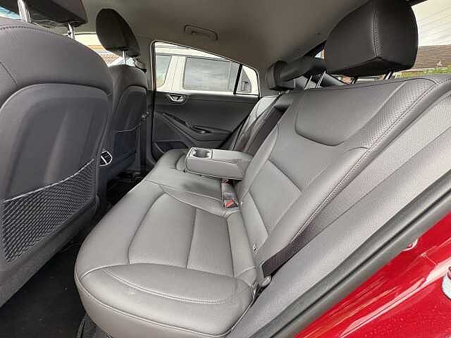 Hyundai IONIQ Premium Hybrid 1.6 GDi HEV (141ps)
