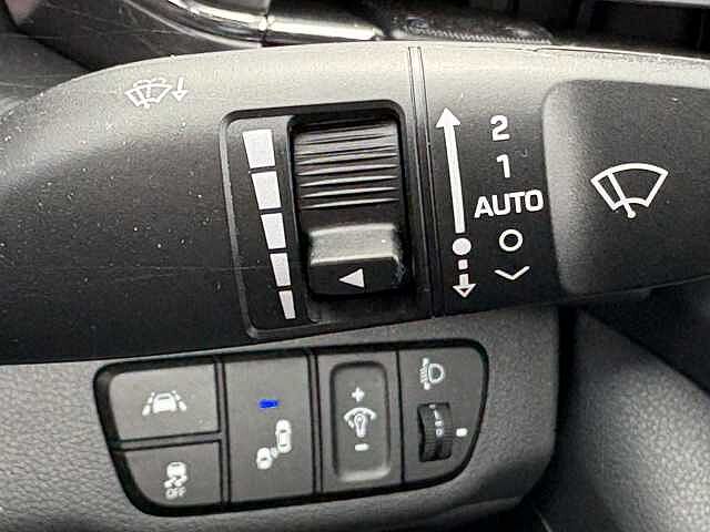 Hyundai IONIQ Premium Hybrid 1.6 GDi HEV (141ps)