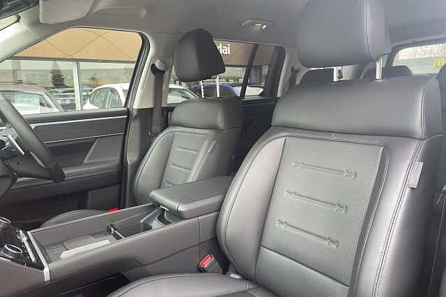 Hyundai SANTA FE Premium Plug-in Hybrid 1.6 T-GDi PHEV 4WD (253ps)