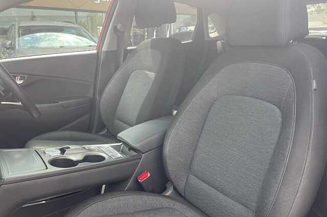 Hyundai KONA Premium Electric 64kWh EV (204ps)