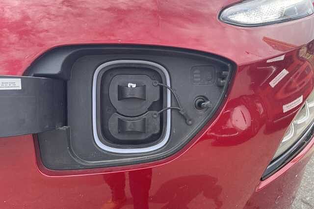 Hyundai KONA Premium Electric 64kWh EV (204ps)