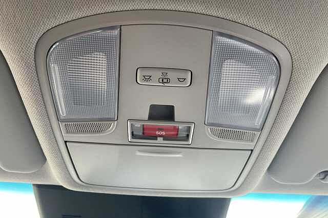 Hyundai KONA Premium Electric 64kWh EV (204ps)