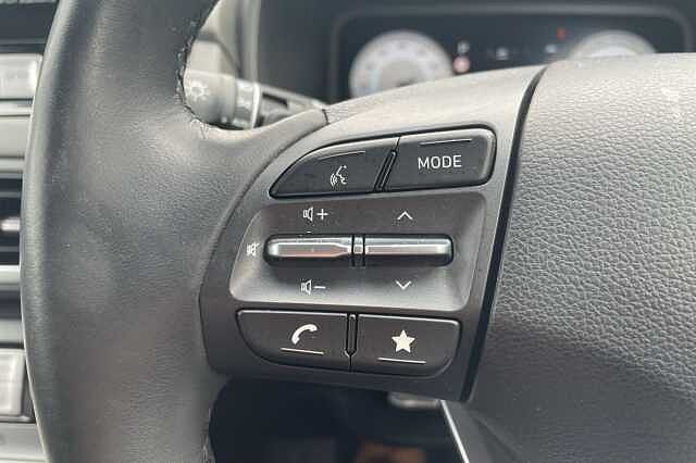 Hyundai KONA Premium Electric 64kWh EV (204ps)