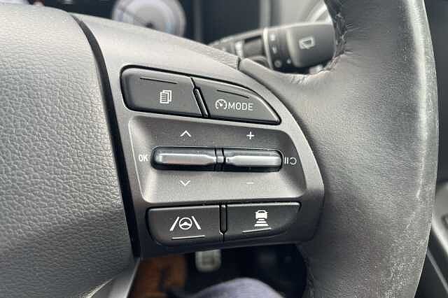 Hyundai KONA Premium Electric 64kWh EV (204ps)