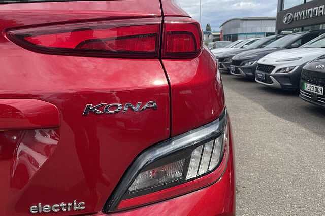 Hyundai KONA Premium Electric 64kWh EV (204ps)
