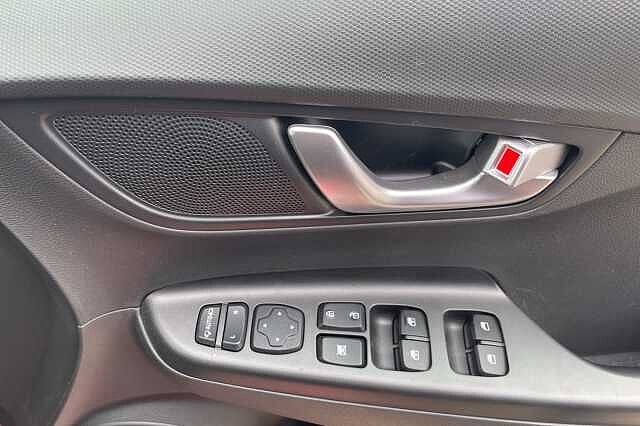 Hyundai KONA Premium Electric 64kWh EV (204ps)