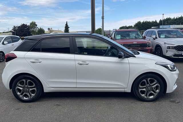 Hyundai i20 Play 1.0 T-GDi (100ps)