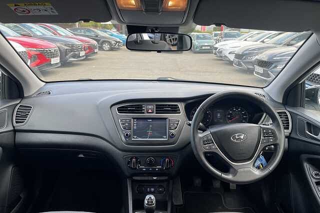 Hyundai i20 Play 1.0 T-GDi (100ps)