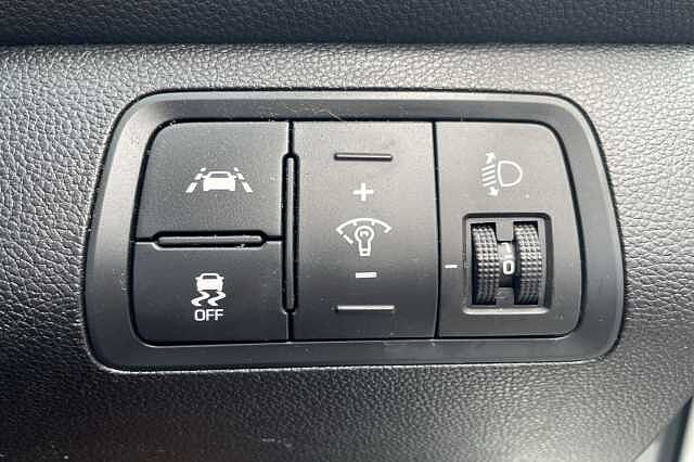 Hyundai i20 Play 1.0 T-GDi (100ps)