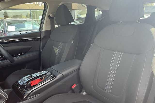 Hyundai TUCSON Premium Hybrid 1.6 T-GDi HEV (230ps)