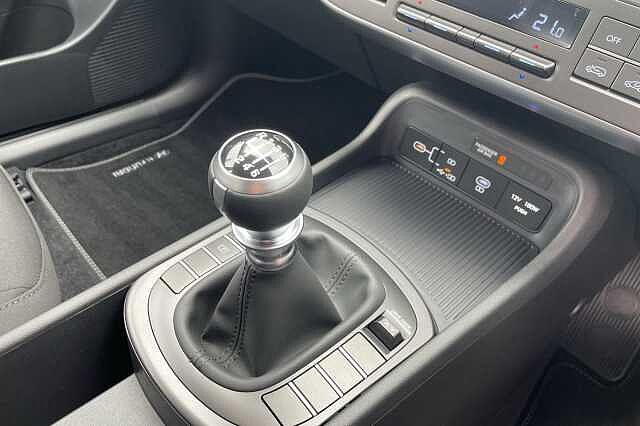 Hyundai KONA Advance 1.6 T-GDi (138ps) Abyss Black