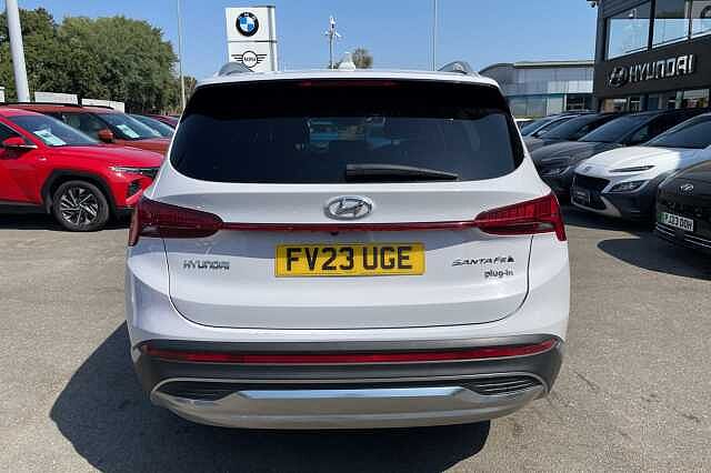 Hyundai SANTA FE Ultimate Plug-in Hybrid1.6 T-GDi PHEV 4WD (265ps) Glacier White