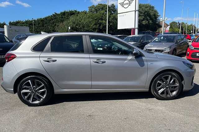 Hyundai I30 Premium 1.0 T-GDi MHEV (120ps) Platinum Silver