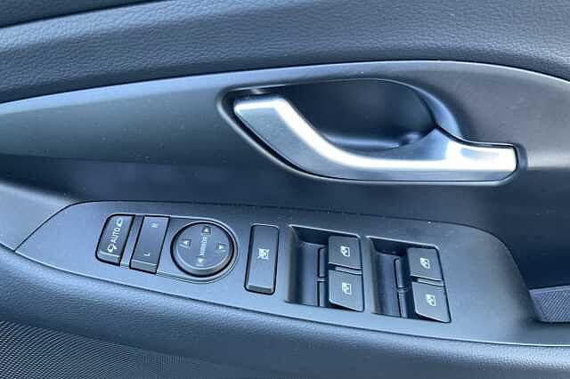 Hyundai I30 Premium 1.0 T-GDi MHEV (120ps) Platinum Silver