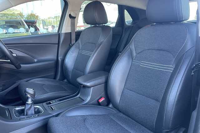 Hyundai I30 Premium 1.0 T-GDi MHEV (120ps) Platinum Silver