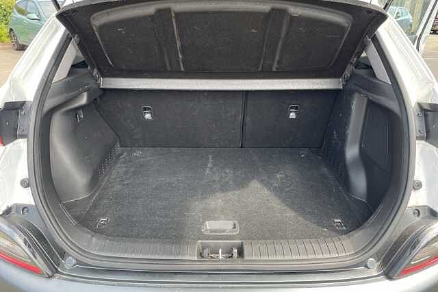 Hyundai KONA Premium Hybrid 1.6 GDi HEV (141ps) Atlas White