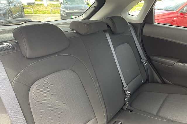 Hyundai KONA Premium Hybrid 1.6 GDi HEV (141ps) Atlas White