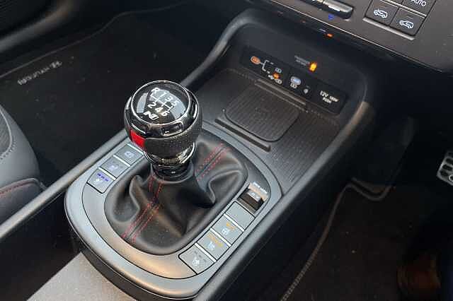 Hyundai KONA N Line S 1.0 T-GDi (120ps) Mirage Green