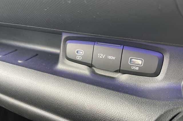 Hyundai Inster 02 Electric 49kWh EV (115ps)