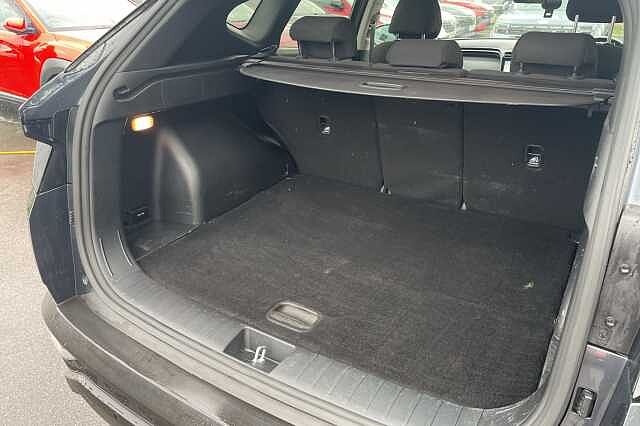 Hyundai TUCSON SE Connect Hybrid 1.6 T-GDi HEV (230ps)