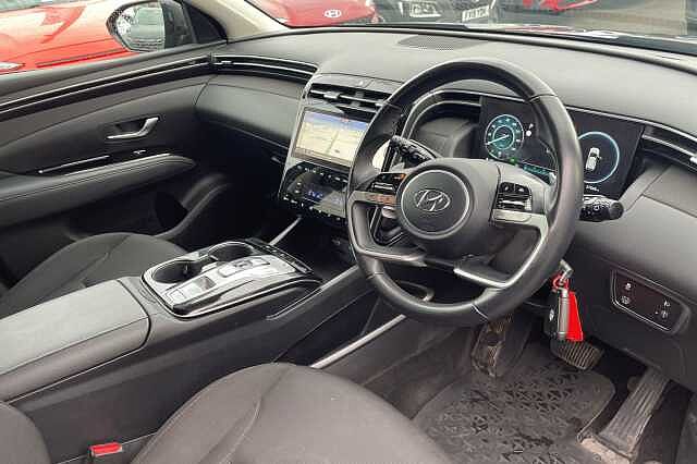Hyundai TUCSON SE Connect Hybrid 1.6 T-GDi HEV (230ps)