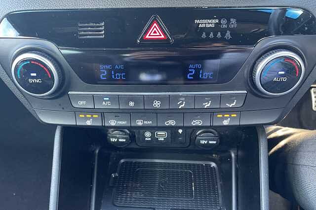 Hyundai TUCSON N Line 1.6 T-GDi (177ps) Engine Red
