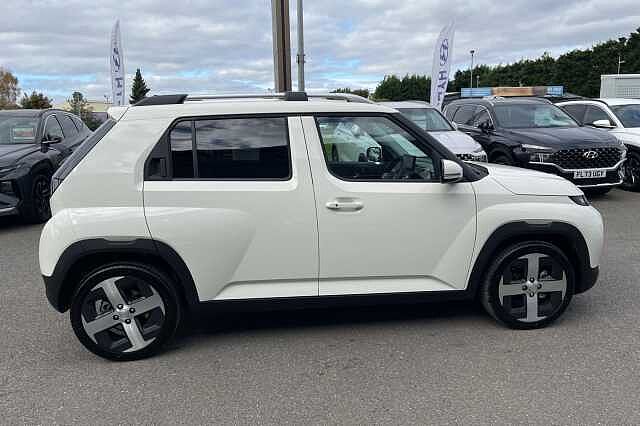 Hyundai INSTER 02 49kWh EV (116ps) Natural Ivory