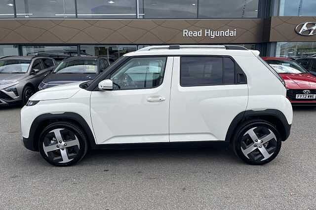 Hyundai INSTER 02 49kWh EV (116ps) Natural Ivory