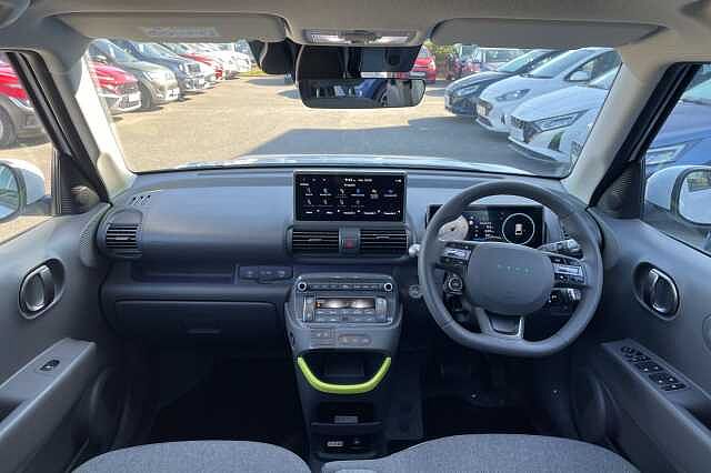 Hyundai INSTER Cross Electric 49kWh EV (115ps)